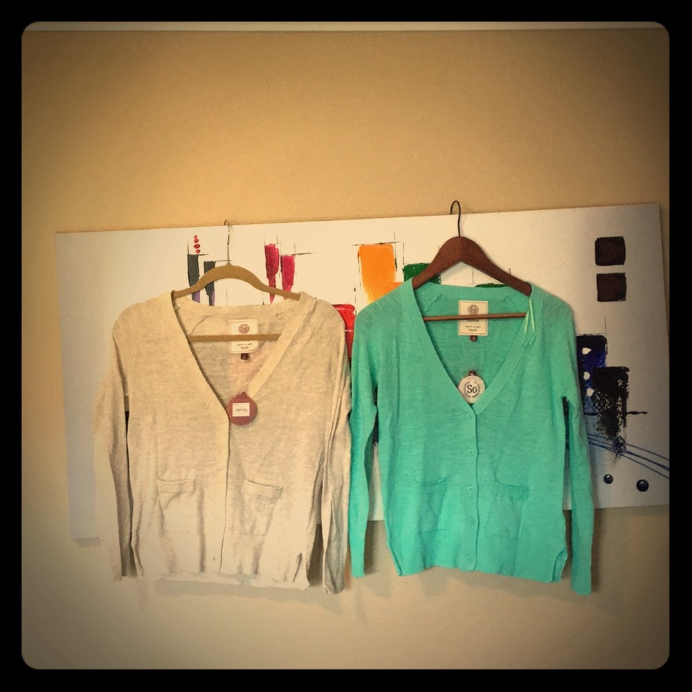 Nice small jackets to wear with the nice weather.